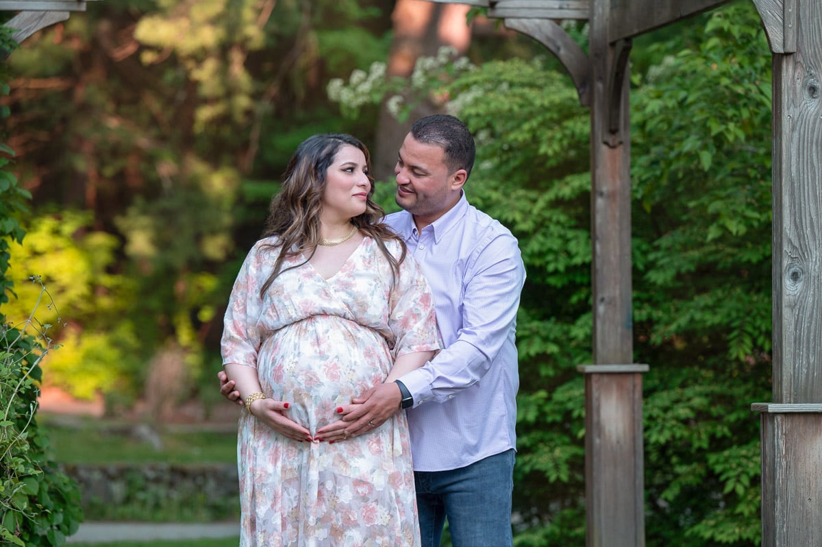 maternity-Benson-park-photographer