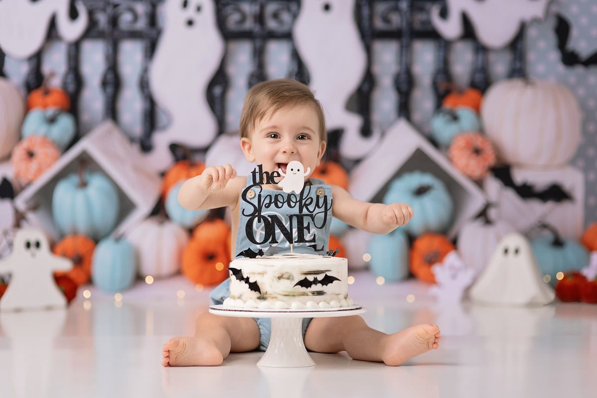 boston-baby-photographer baby boy spooky one cake smash session boston